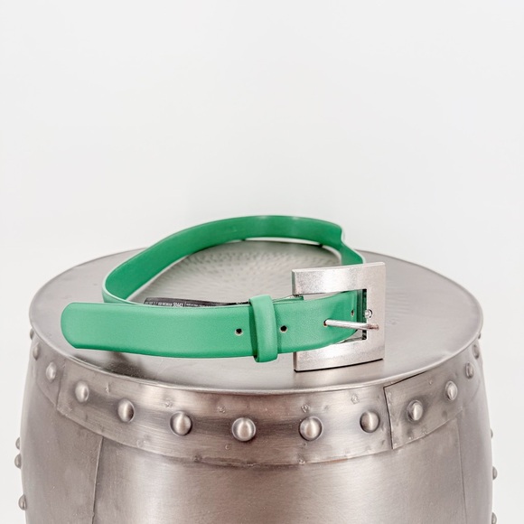 Mango Green Silver Belt Modern Design - Picture 1 of 3